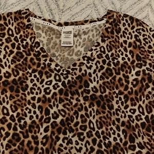 Victoria's secret pink cheetah print v-neck